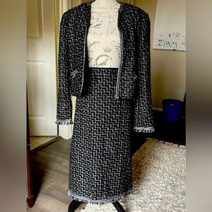 Gorgeous suit jacket and skirt from NY&C(Eva Mendez)